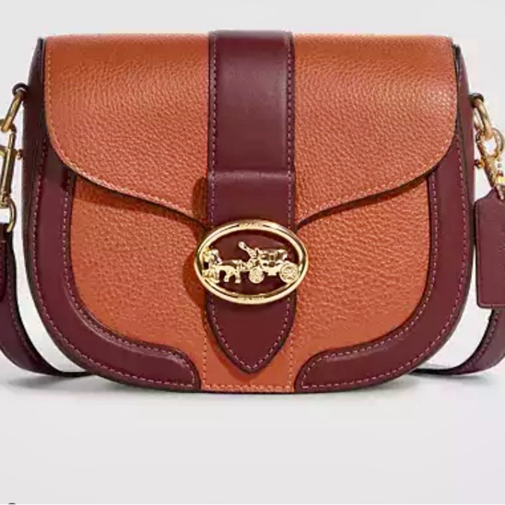 👜 COACH Saddle Colorblock purse